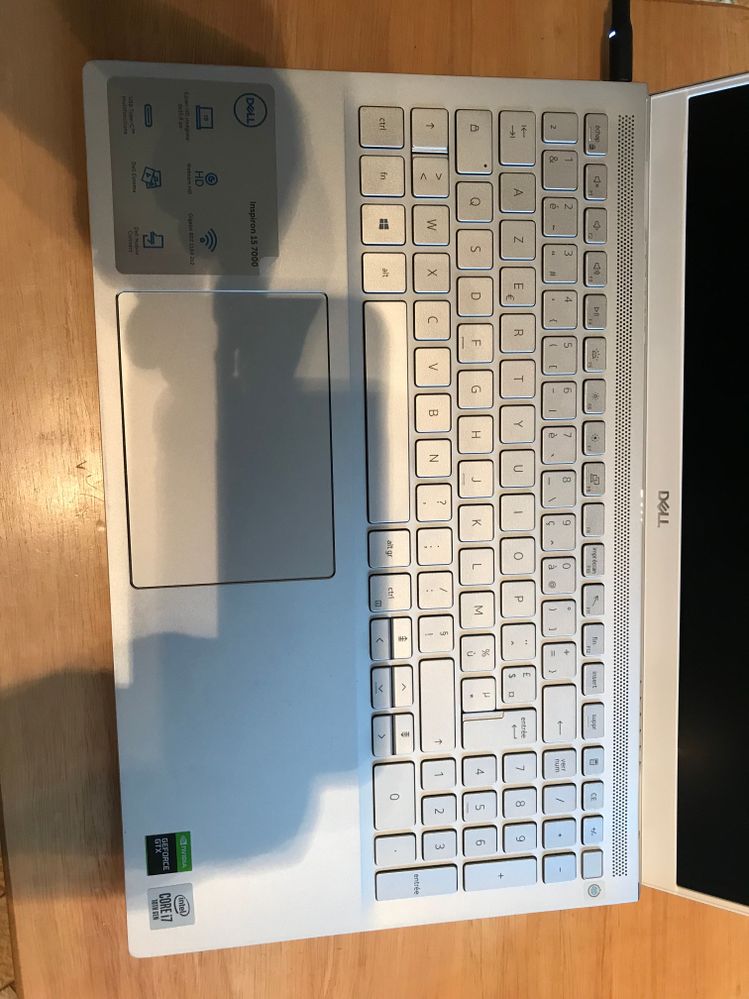 Dell-1.jpg Dell-1.jpg
